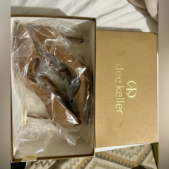 Women’s dee keller Camel Suede Pumps Size 39 - Picture 3 of 10